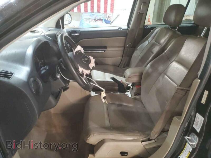 2012 Jeep COMPASS (VIN 1C4NJDCB7CD676563) — photo 7 of 12