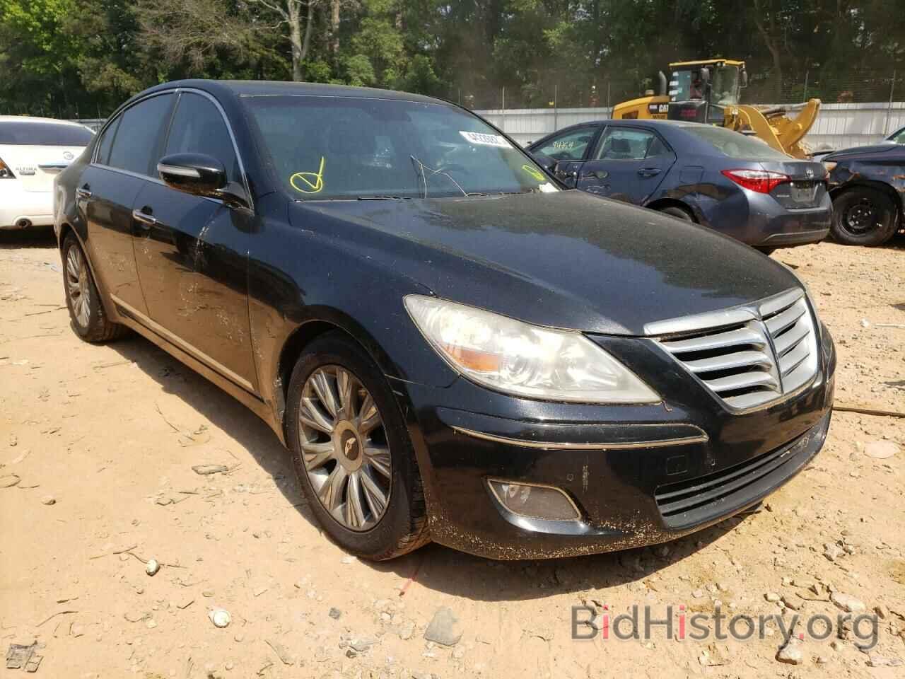 Photo KMHGC46E49U043631 - HYUNDAI GENESIS 2009