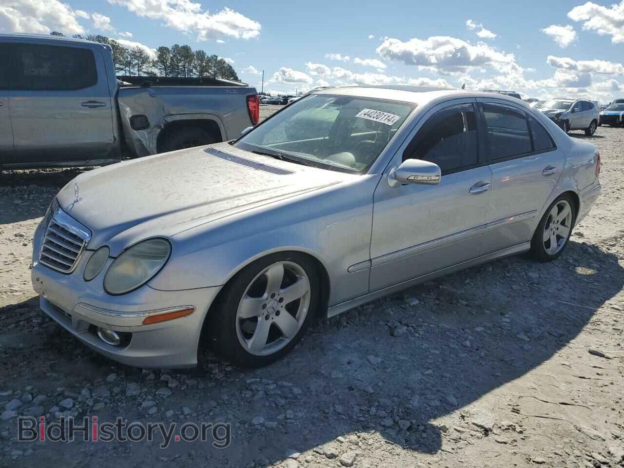 Photo WDBUF72X77B018057 - MERCEDES-BENZ E-CLASS 2007