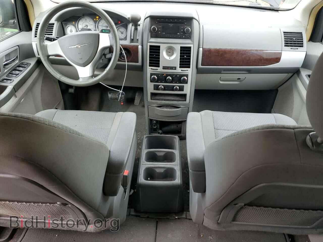 2010 CHRYSLER MINIVAN - VIN: 2A4RR5D12AR206824 - Фото 8