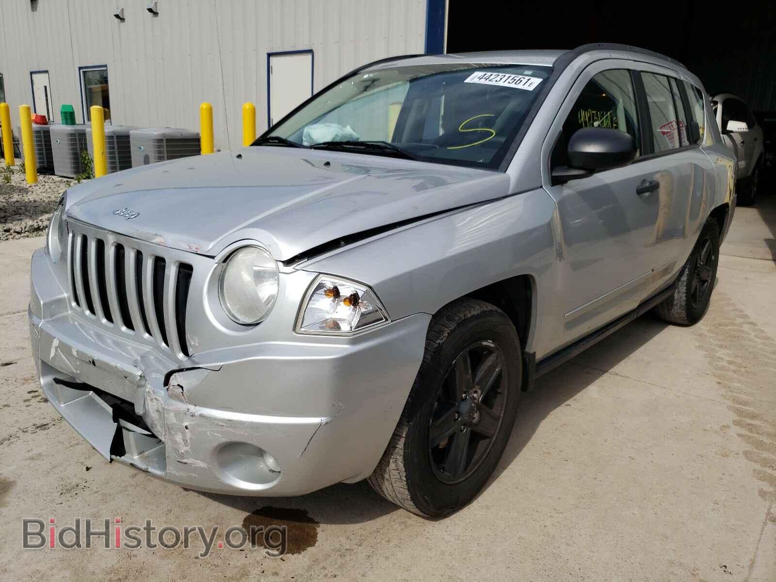 2008 JEEP COMPASS - VIN: 1J8FT47WX8D734922 - Фото 2