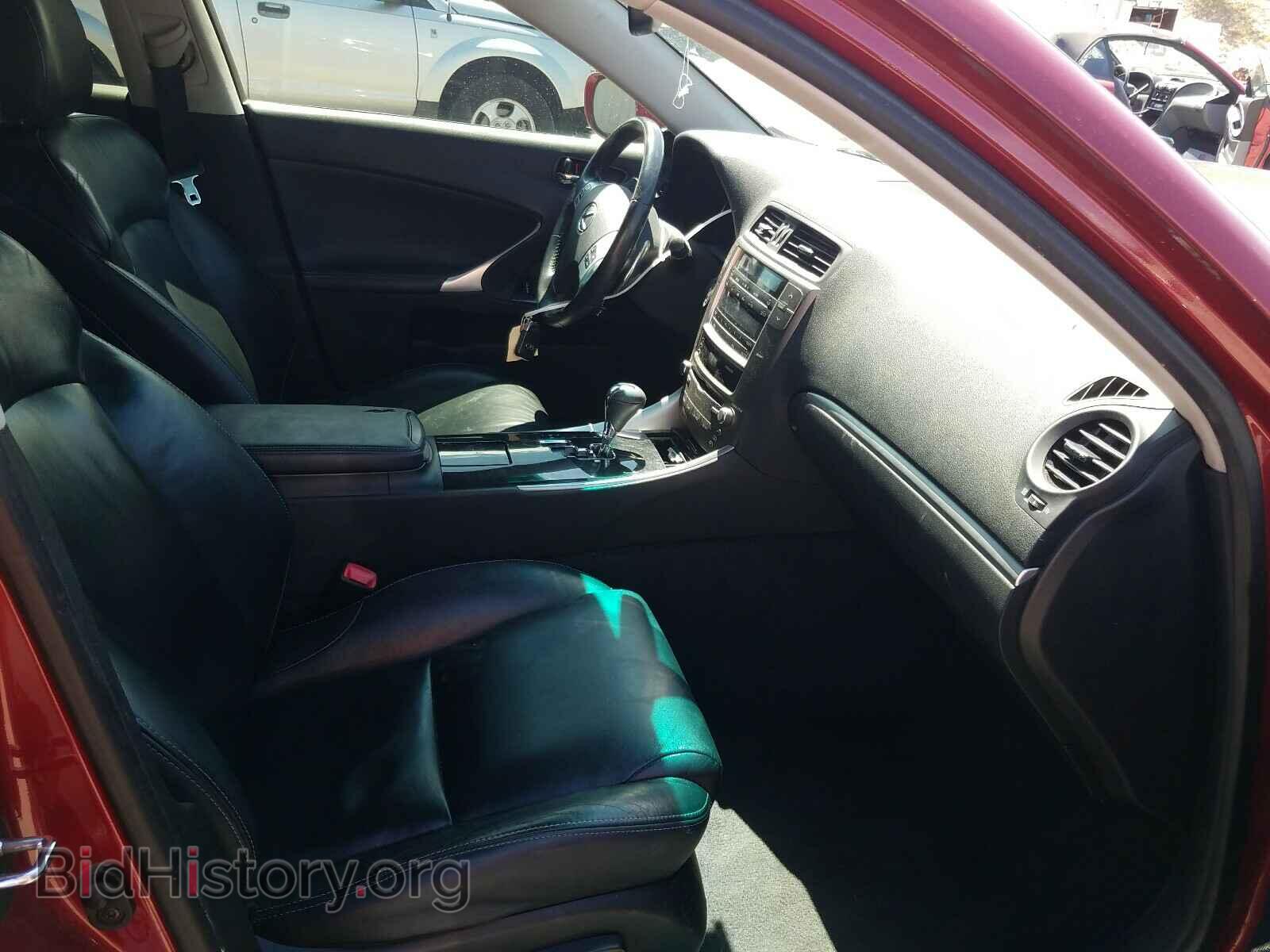 2011 LEXUS IS - VIN: JTHBF5C23B5143370 - Фото 5