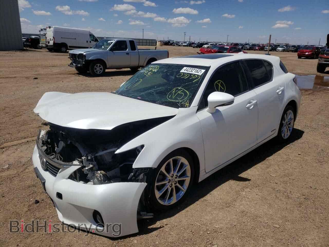 2011 LEXUS CT 200 - VIN: JTHKD5BH7B2032303 - Фото 2