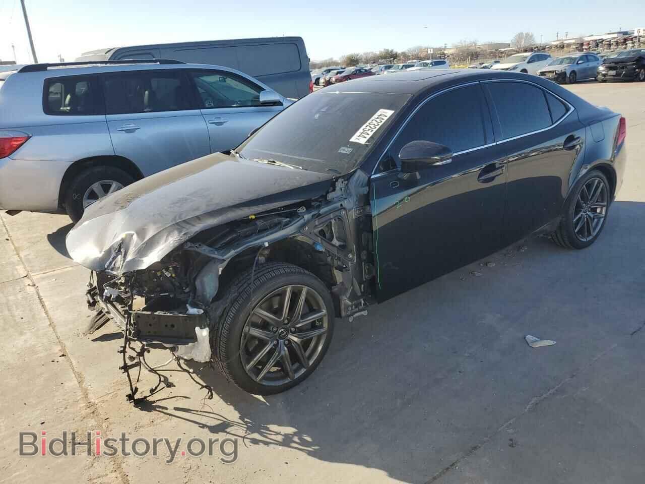 Photo JTHBA1D27J5077832 - LEXUS IS 2018