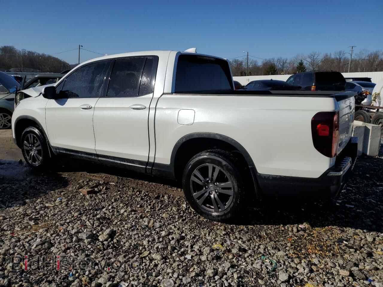 2019 HONDA RIDGELINE - VIN: 5FPYK3F17KB044104 - Фото 2