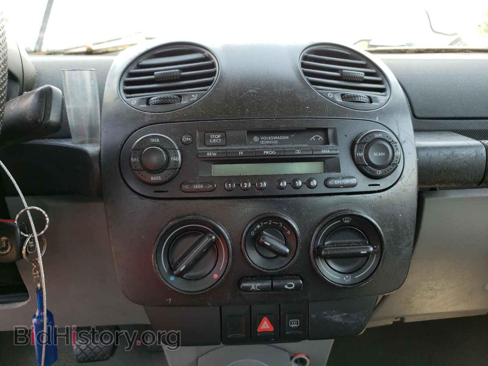 2000 VOLKSWAGEN BEETLE - VIN: 3VWCC21C7YM410938 - Фото 9