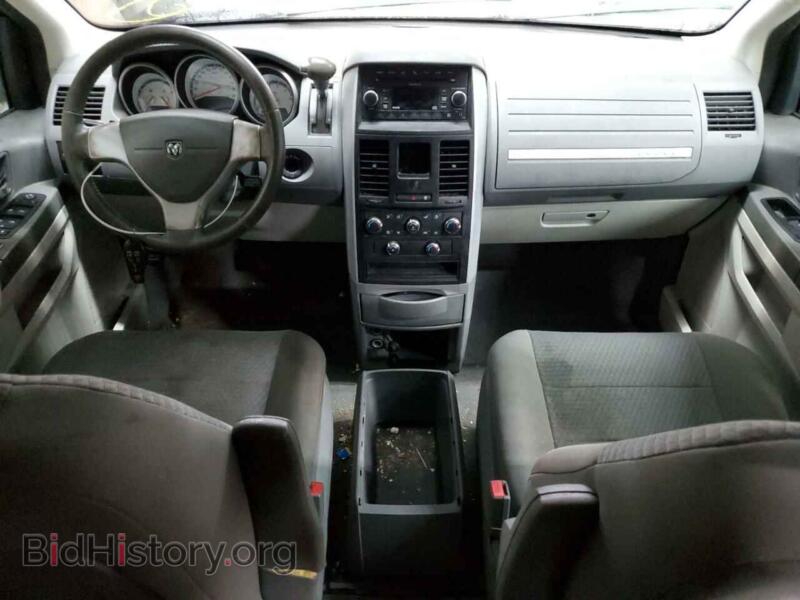 2010 Dodge CARAVAN (VIN 2D4RN3D11AR402620) — фото 8 из 13