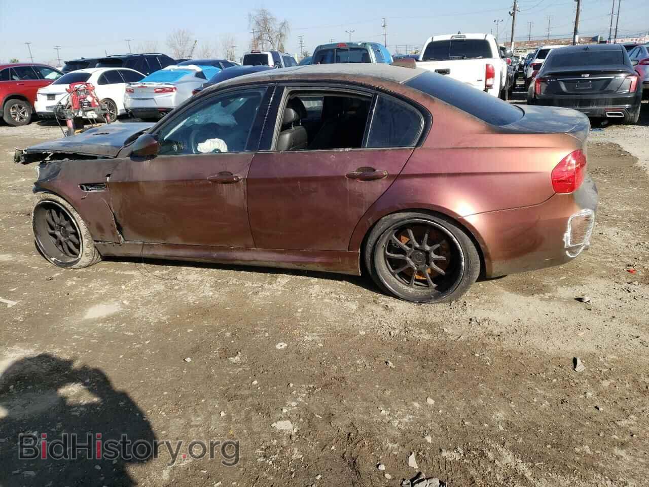2011 BMW M3 - VIN: WBSPM9C55BE202930 - Фото 2
