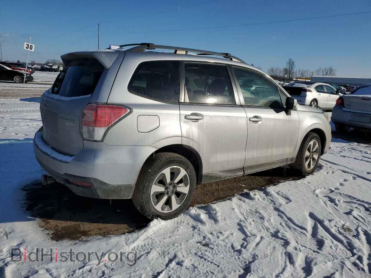 2017 SUBARU FORESTER - VIN: JF2SJAEC1HH420511 - Фото 3