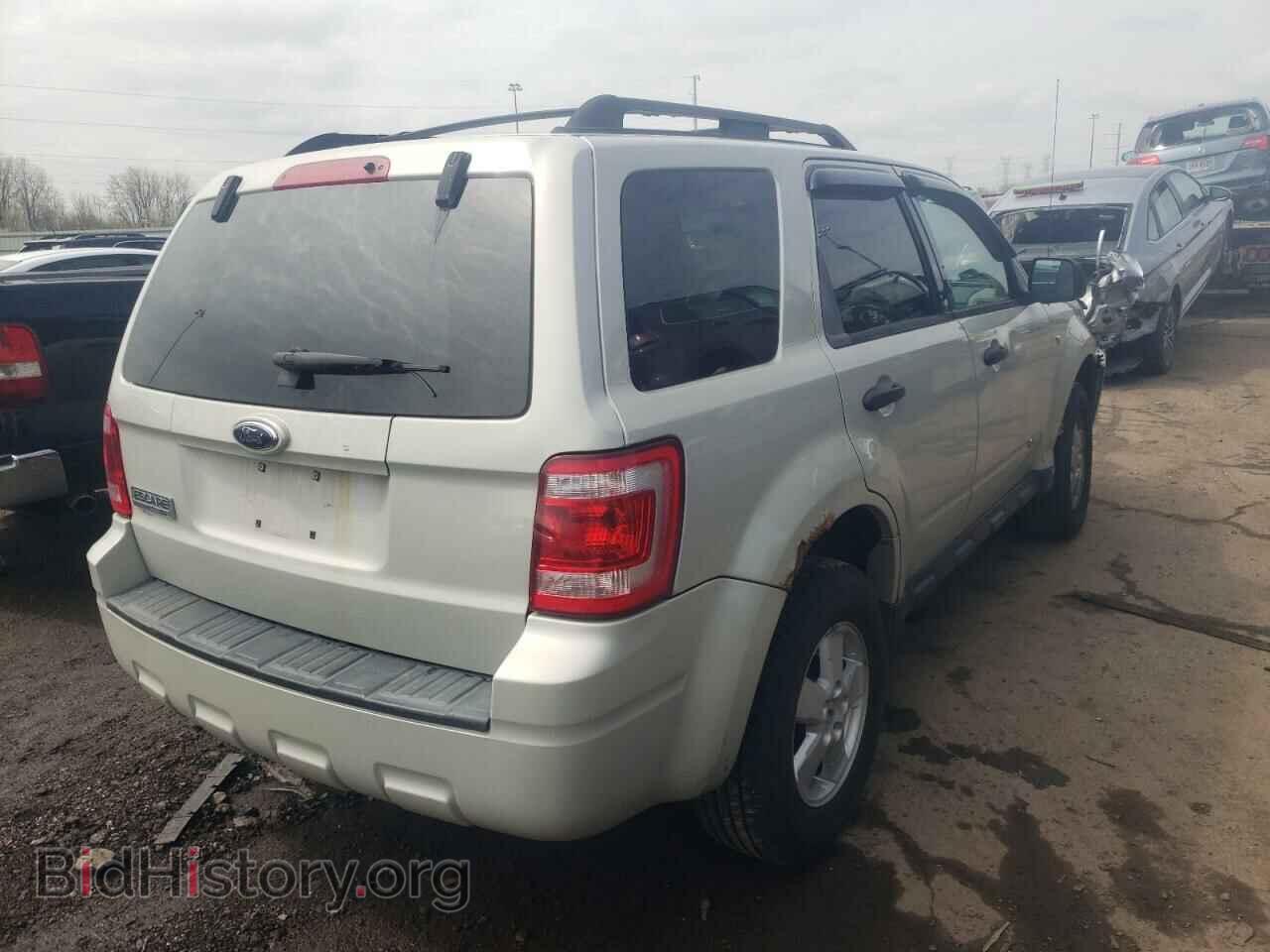 2008 FORD ESCAPE - VIN: 1FMCU03108KD00333 - Фото 4