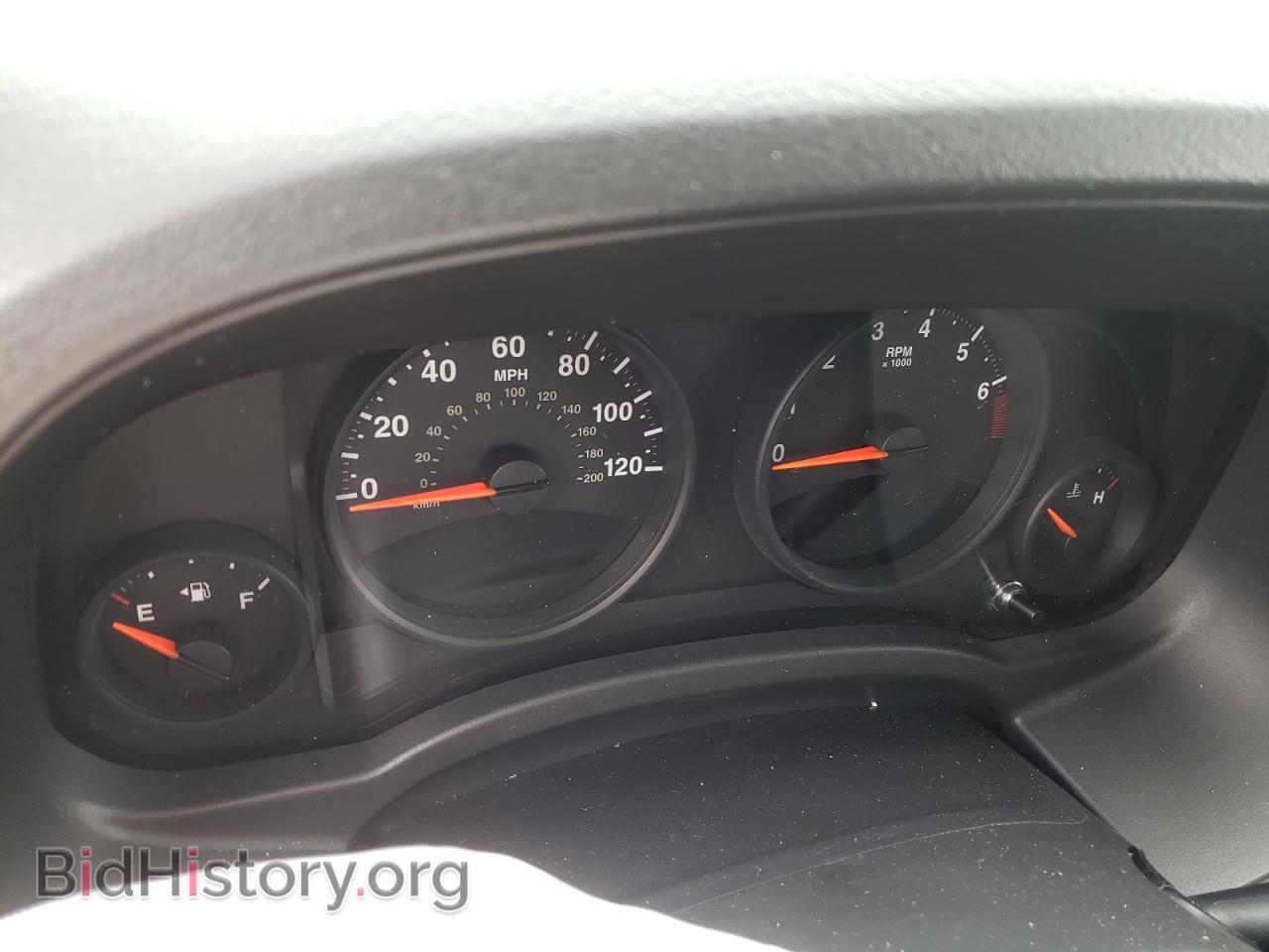 2011 JEEP COMPASS - VIN: 1J4NF1FB6BD135492 - Photo 8