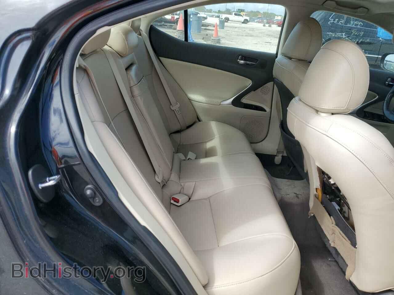 2011 LEXUS IS - VIN: JTHBF5C29B5138819 - Photo 10
