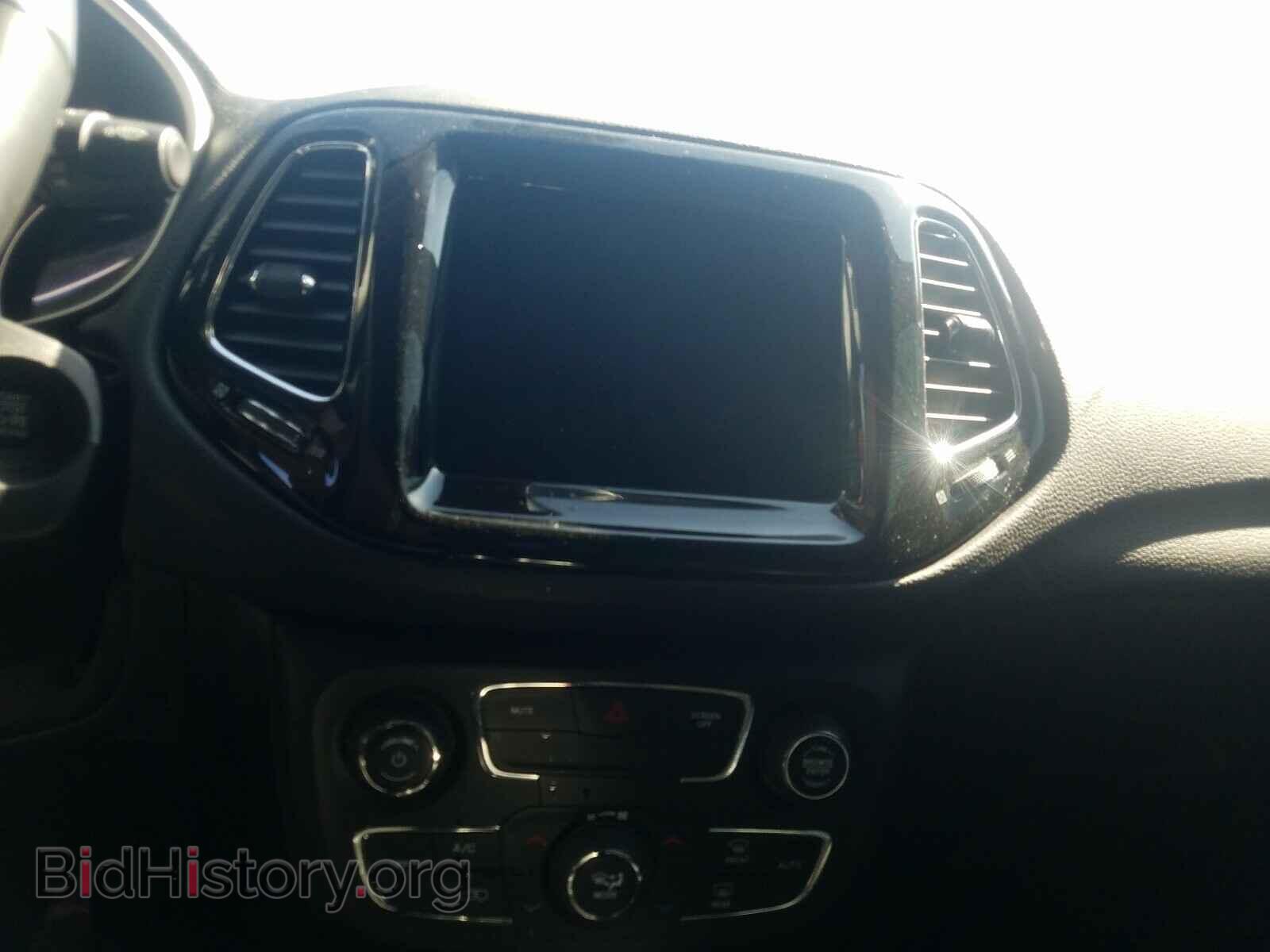 2018 JEEP COMPASS - VIN: 3C4NJDBB9JT394546 - Photo 9