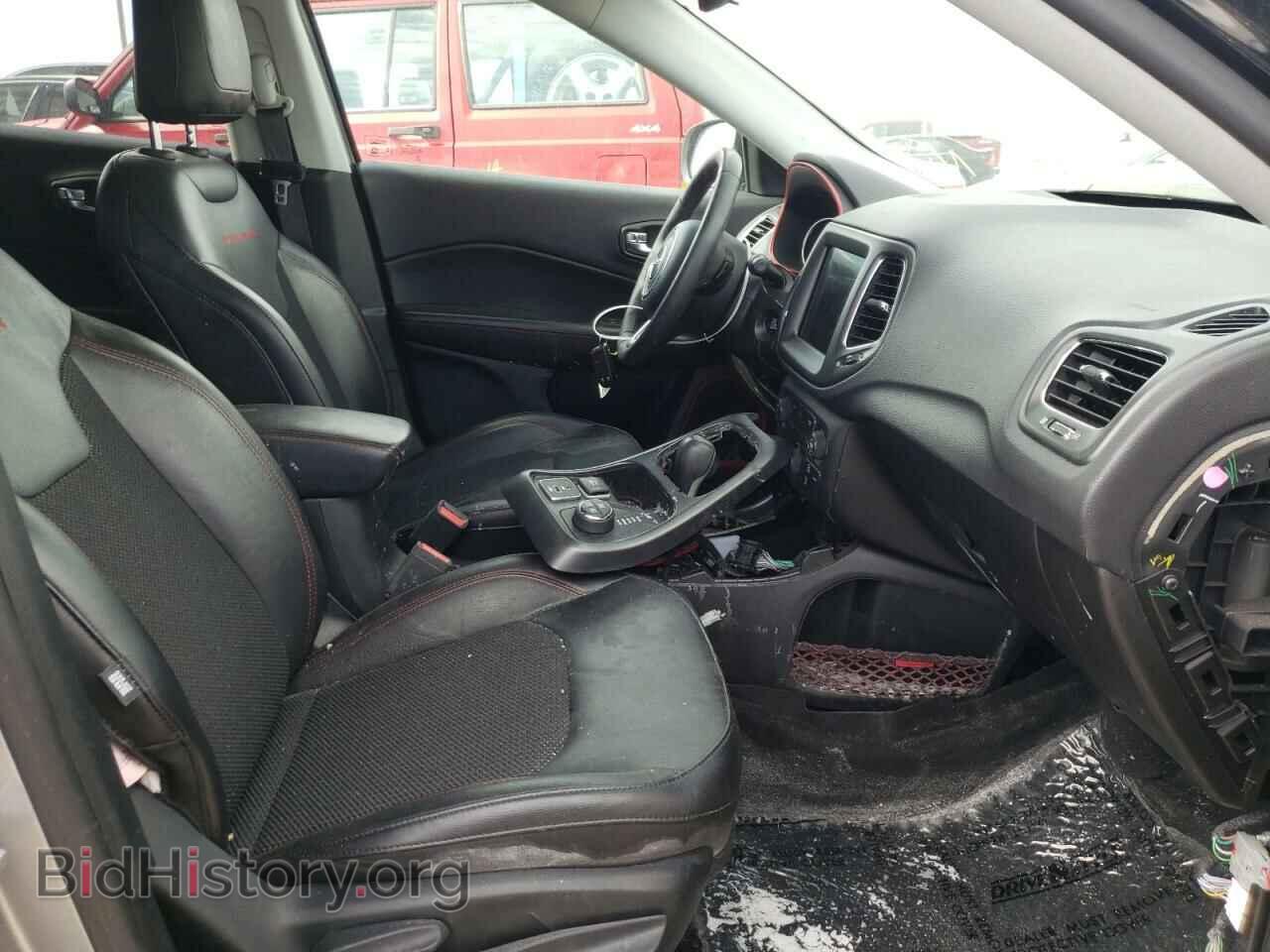 2019 JEEP COMPASS - VIN: 3C4NJDDB5KT744835 - Фото 5