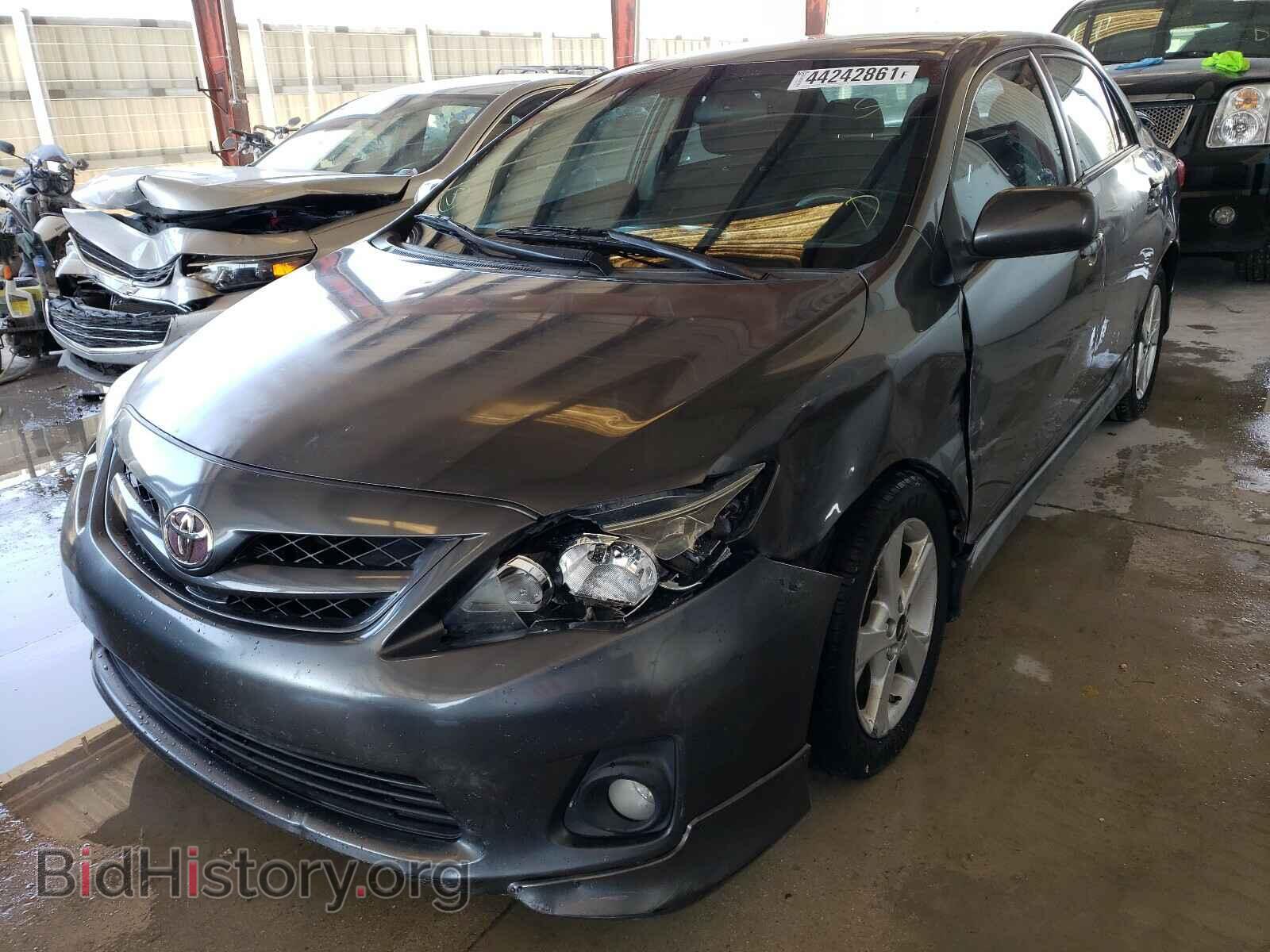 2011 TOYOTA COROLLA - VIN: 2T1BU4EE0BC556262 - Фото 2