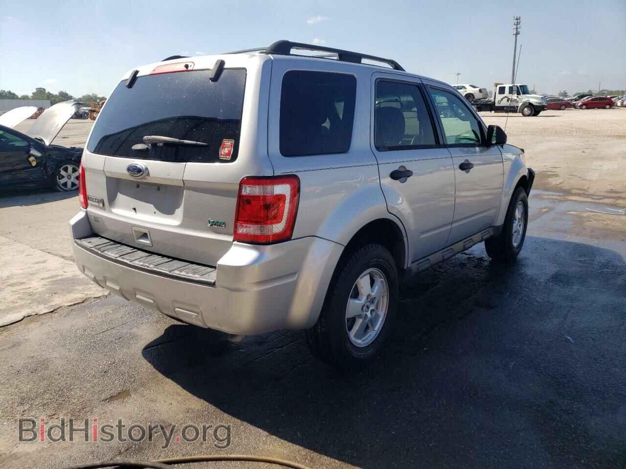 2011 FORD ESCAPE - VIN: 1FMCU0DG5BKC70420 - Фото 4