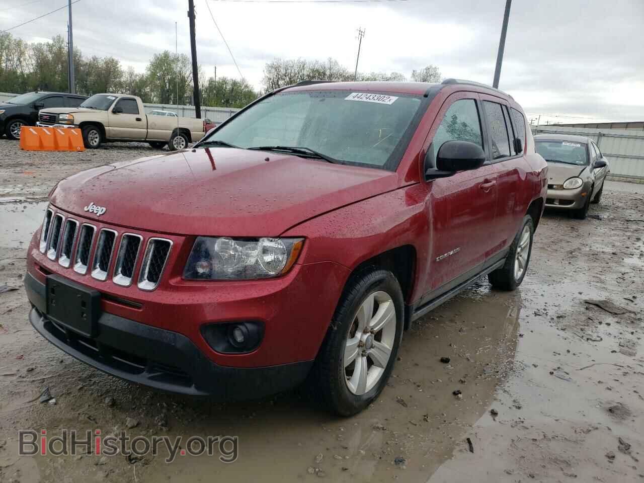 2012 JEEP COMPASS - VIN: 1C4NJDBBXCD576216 - Photo 2