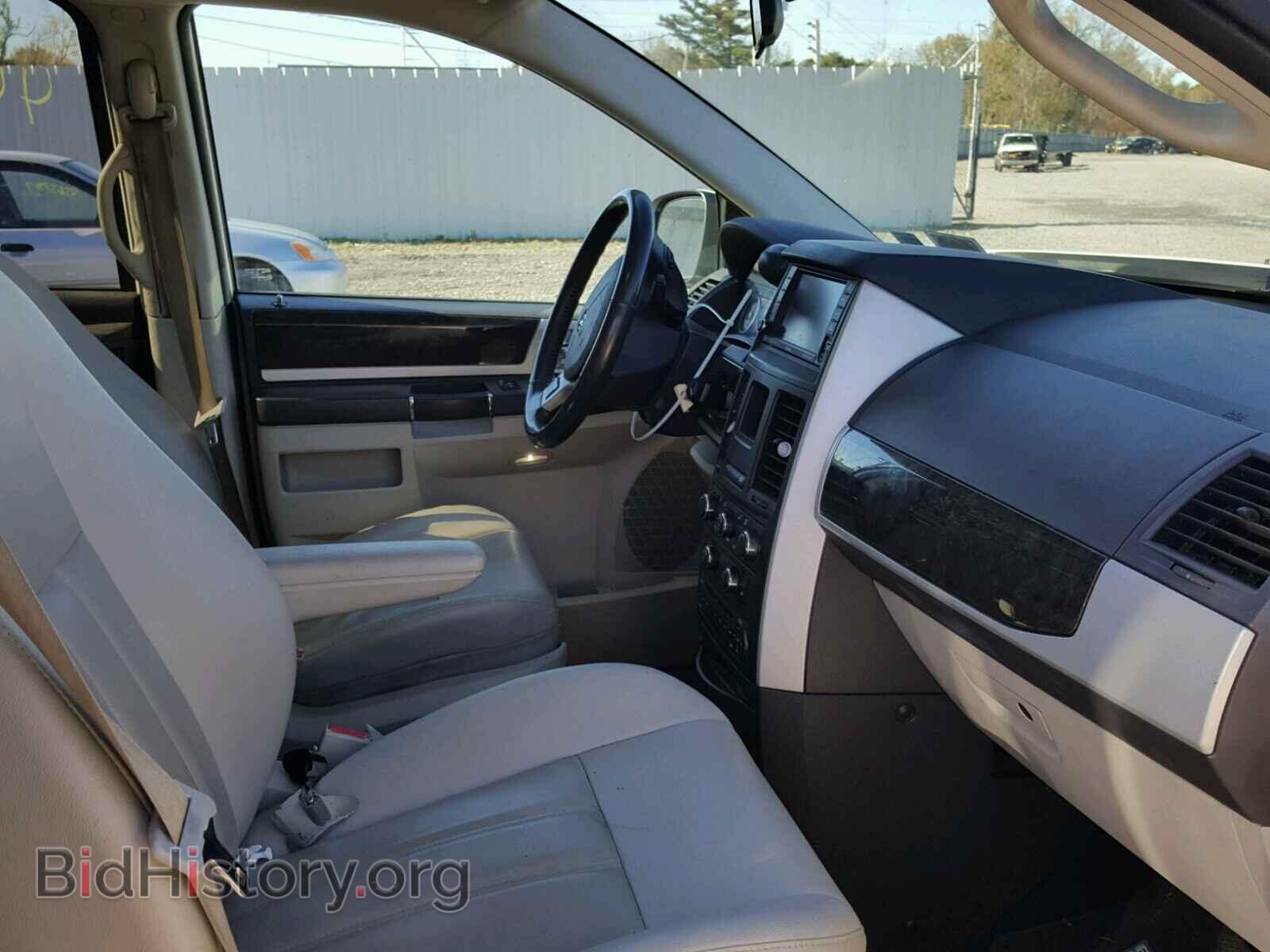 2010 DODGE CARAVAN - VIN: 2D4RN5DX8AR355392 - Фото 5