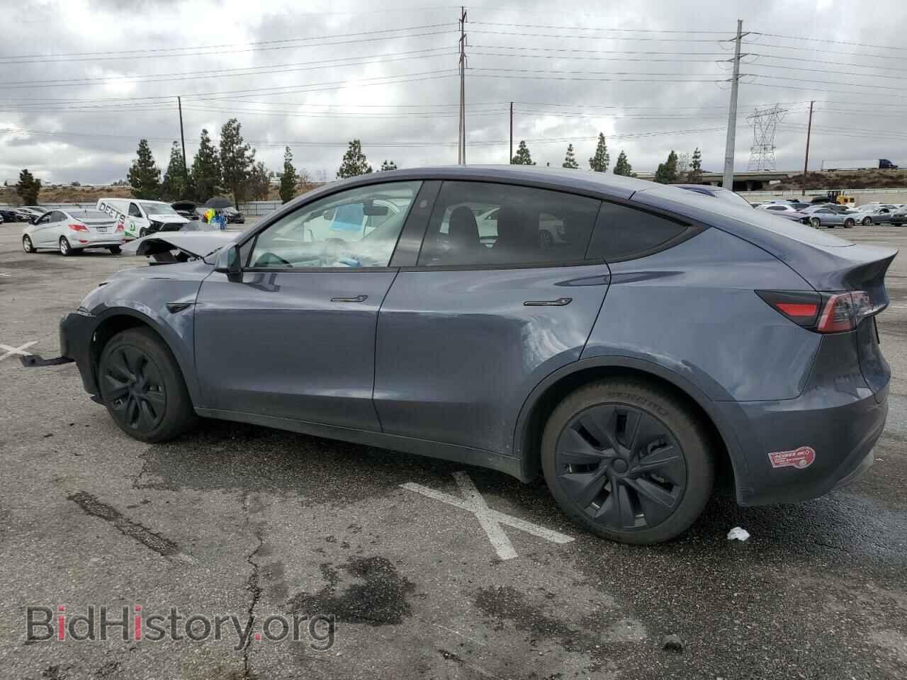2023 TESLA MODEL Y - VIN: 7SAYGDED2PF949131 - Photo 2