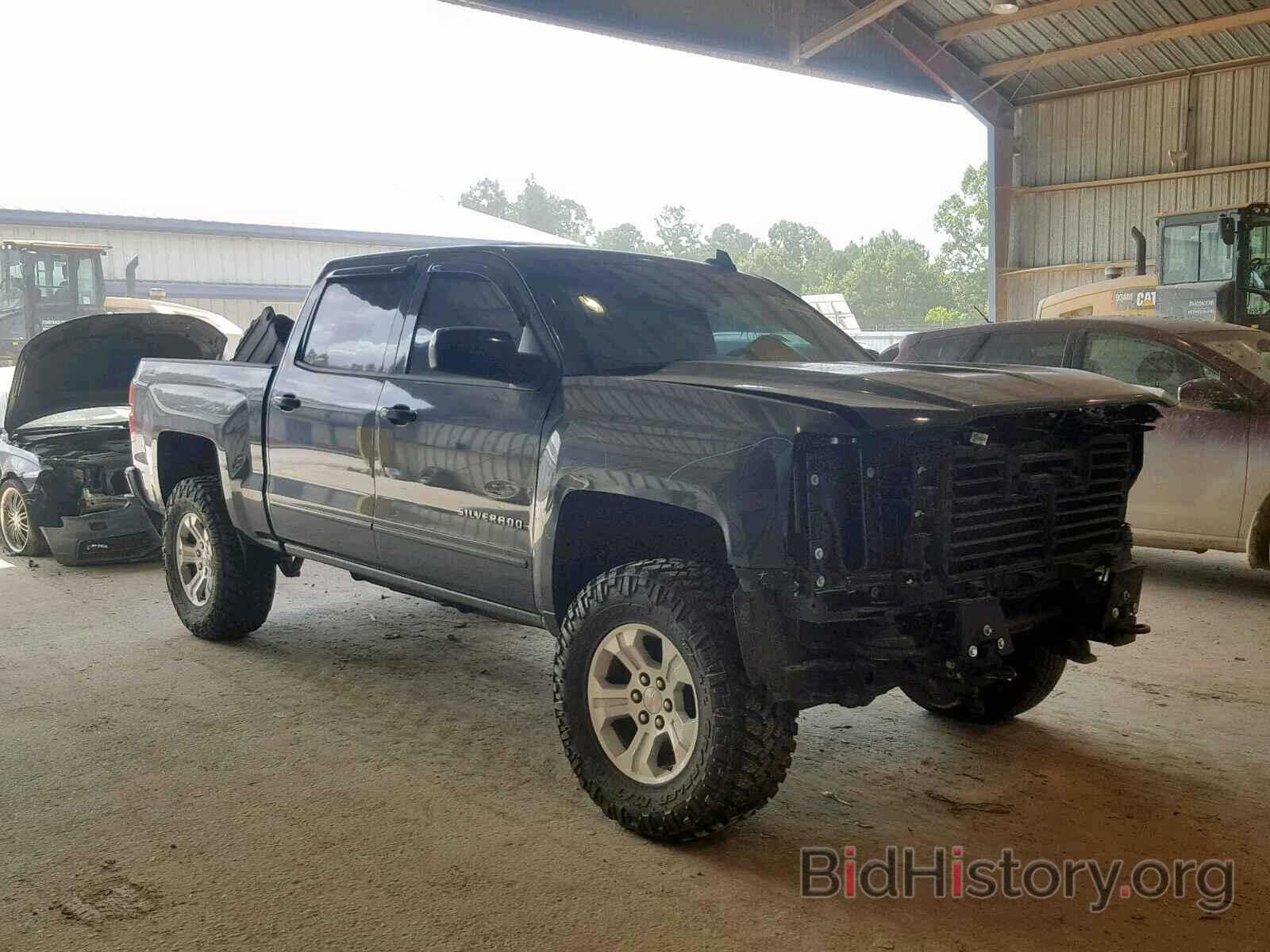 Photo 3GCUKREC6JG156124 - CHEVROLET SILVERADO 2018