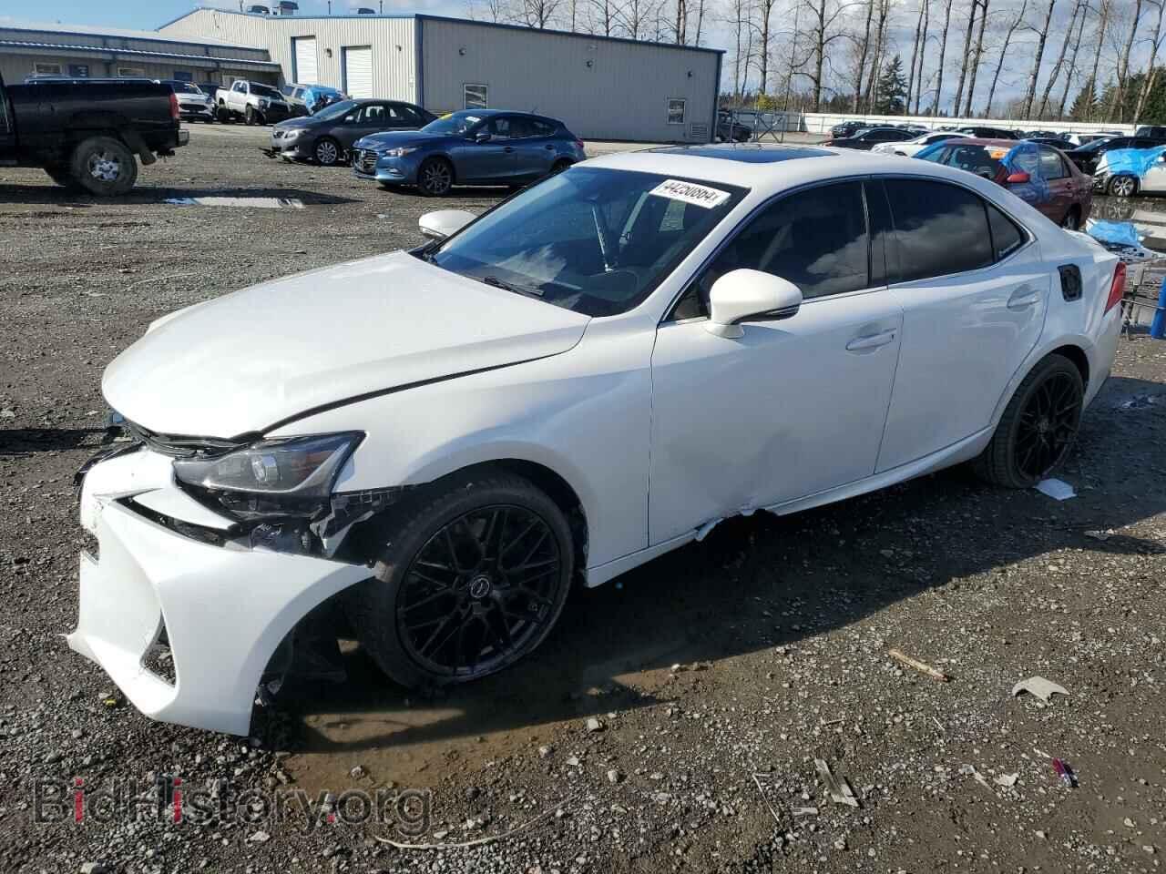 Photo JTHBA1D2XH5045564 - LEXUS IS 2017