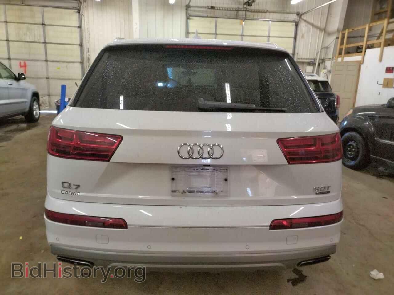 2017 AUDI Q7 - VIN: WA1VAAF72HD008886 - Фото 6