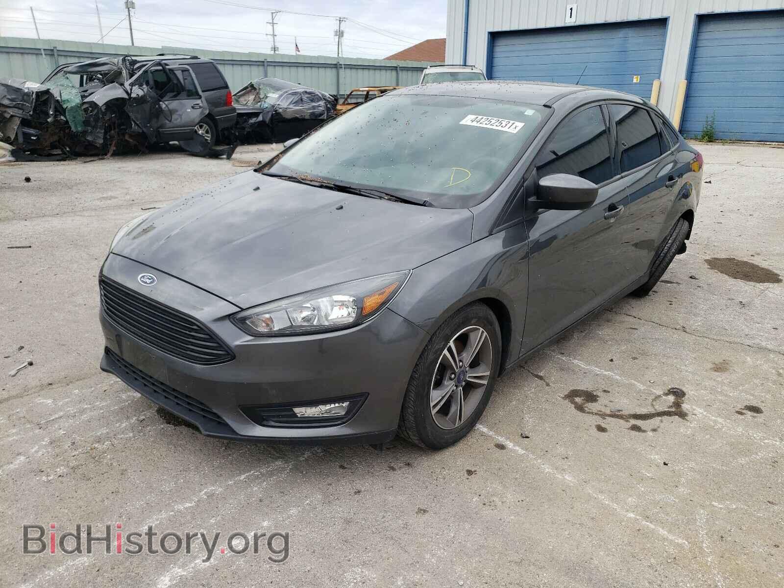 2018 FORD FOCUS - VIN: 1FADP3FE4JL320316 - Фото 2