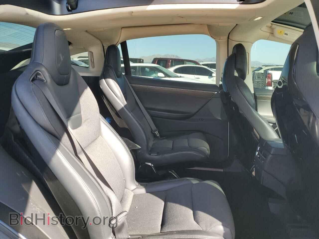 2016 TESLA MODEL X - VIN: 5YJXCBE21GF004842 - Photo 10