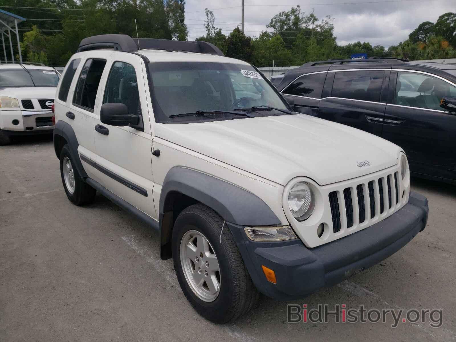 Photo 1J4GK48K06W240753 - JEEP LIBERTY 2006