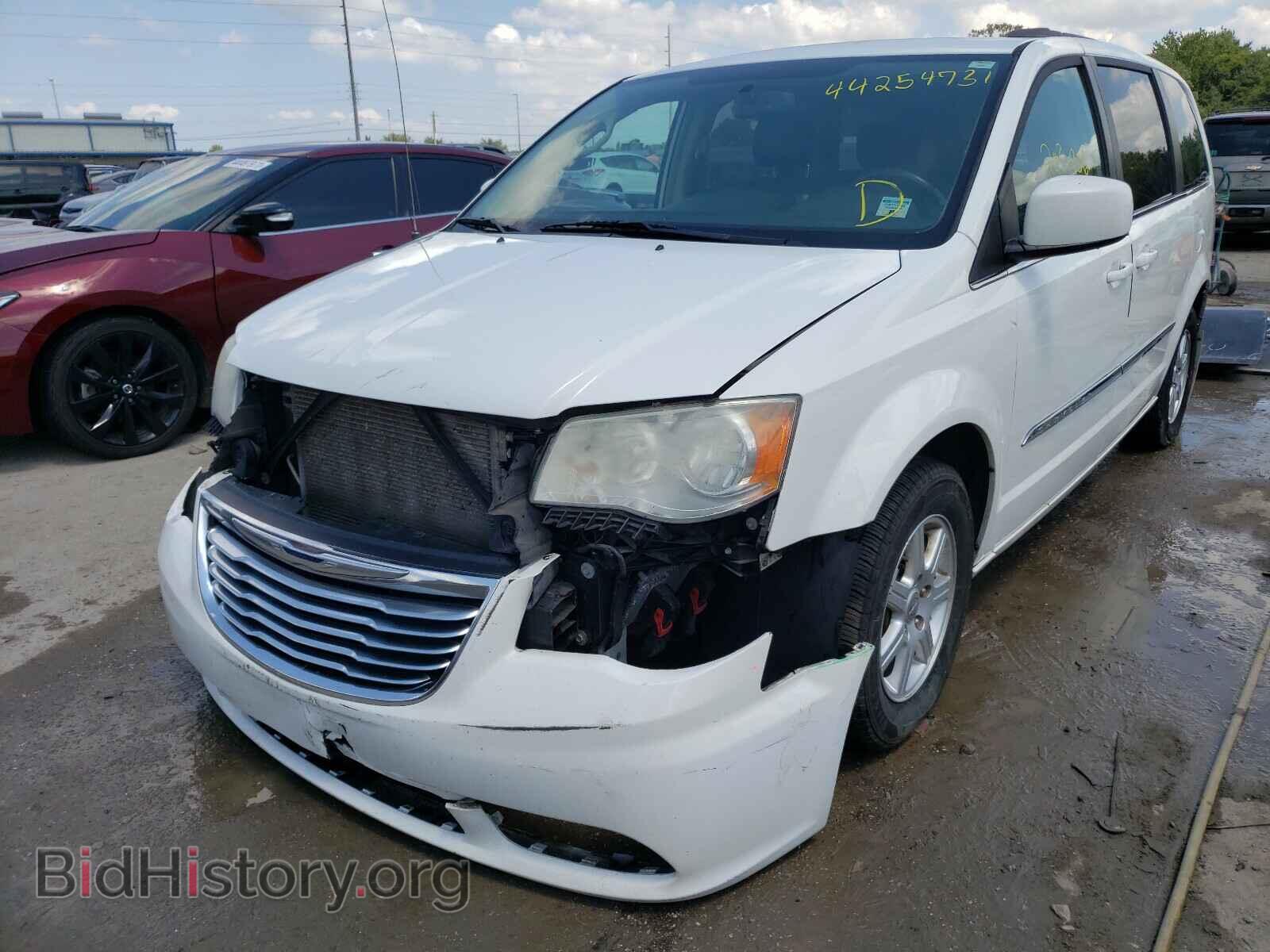 2013 CHRYSLER MINIVAN - VIN: 2C4RC1BG5DR583353 - Фото 2