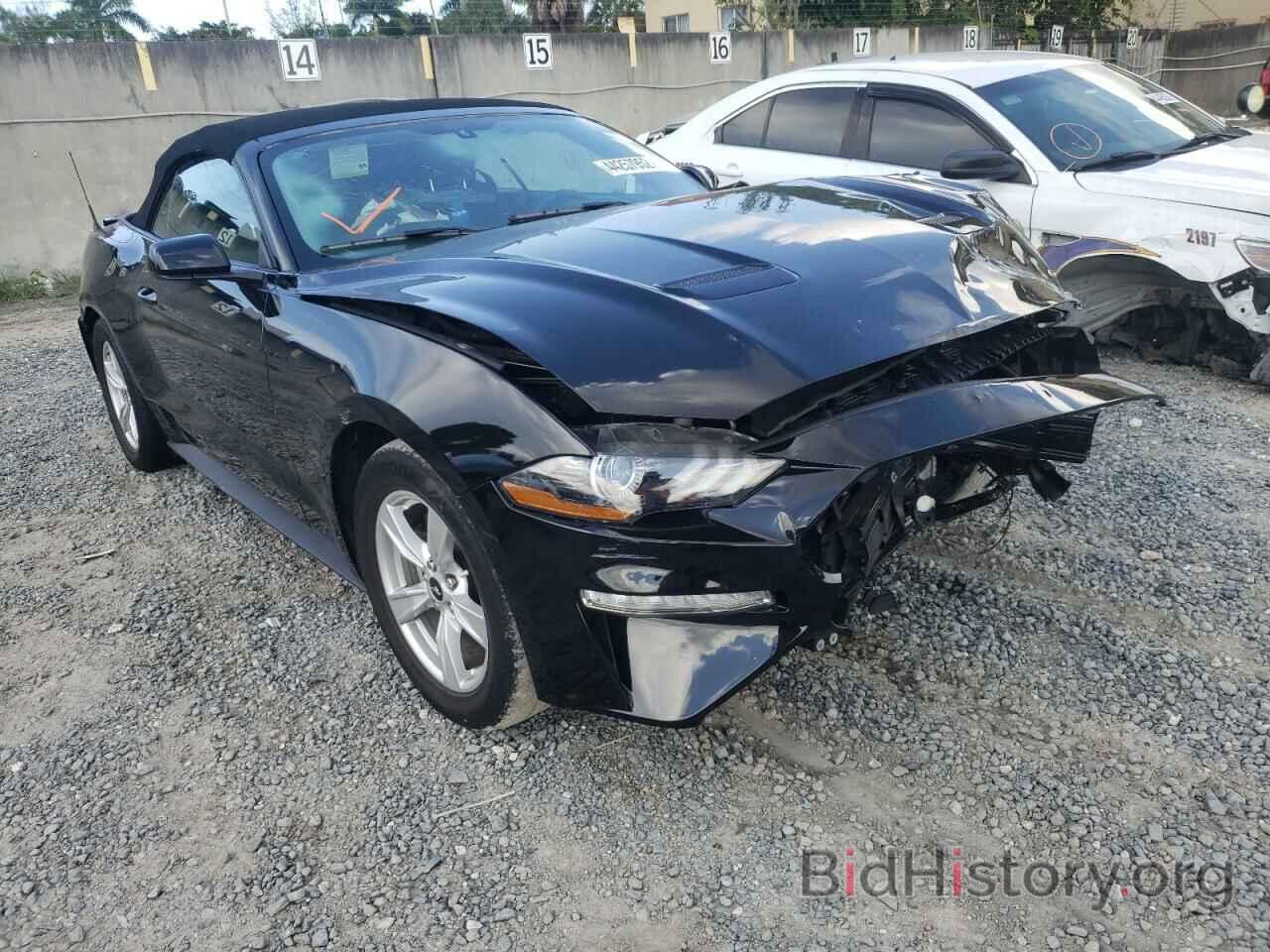 Photo 1FATP8UH1L5182988 - FORD MUSTANG 2020