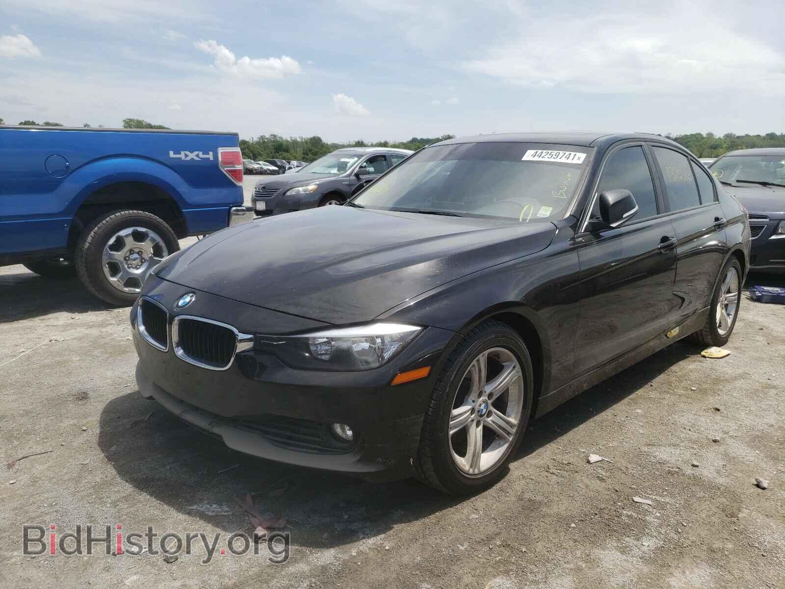 2013 BMW 3 SERIES - VIN: WBA3B3C56DF537312 - Фото 2