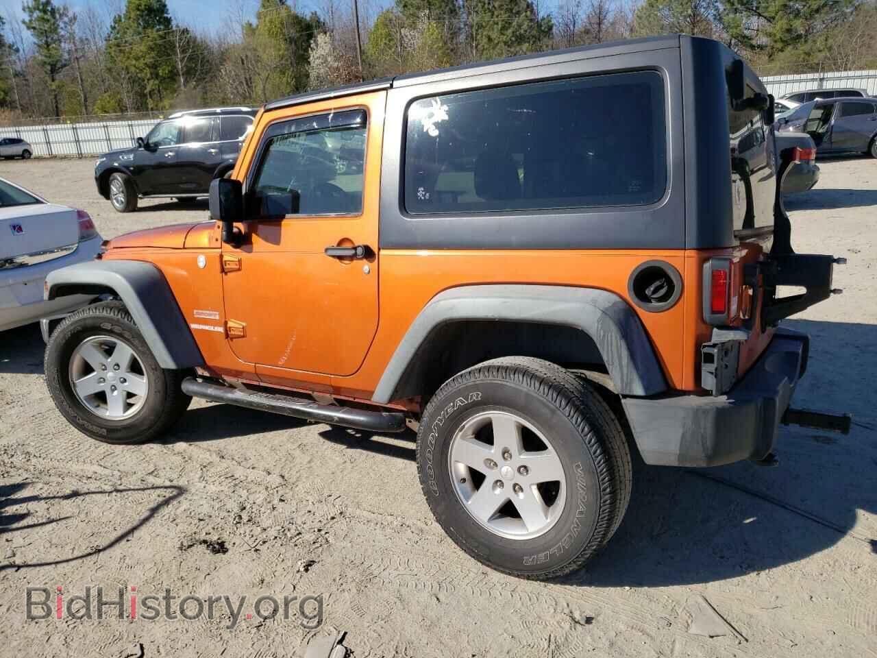 2011 JEEP WRANGLER - VIN: 1J4AA2D15BL507052 - Фото 2