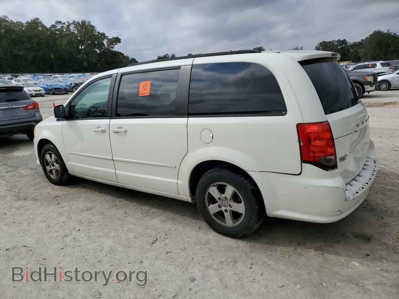 2013 DODGE CARAVAN - VIN: 2C4RDGCG0DR550162 - Фото 2