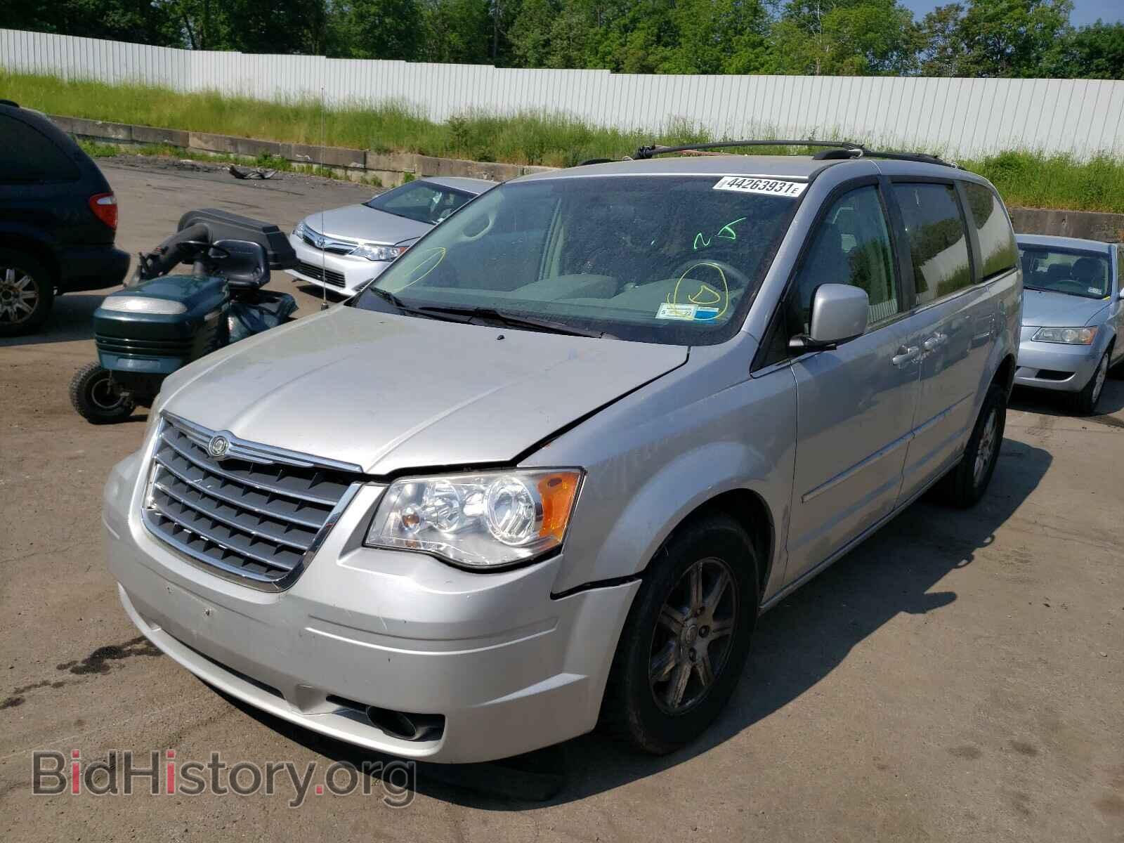 2010 CHRYSLER MINIVAN - VIN: 2A4RR5D10AR116801 - Фото 2