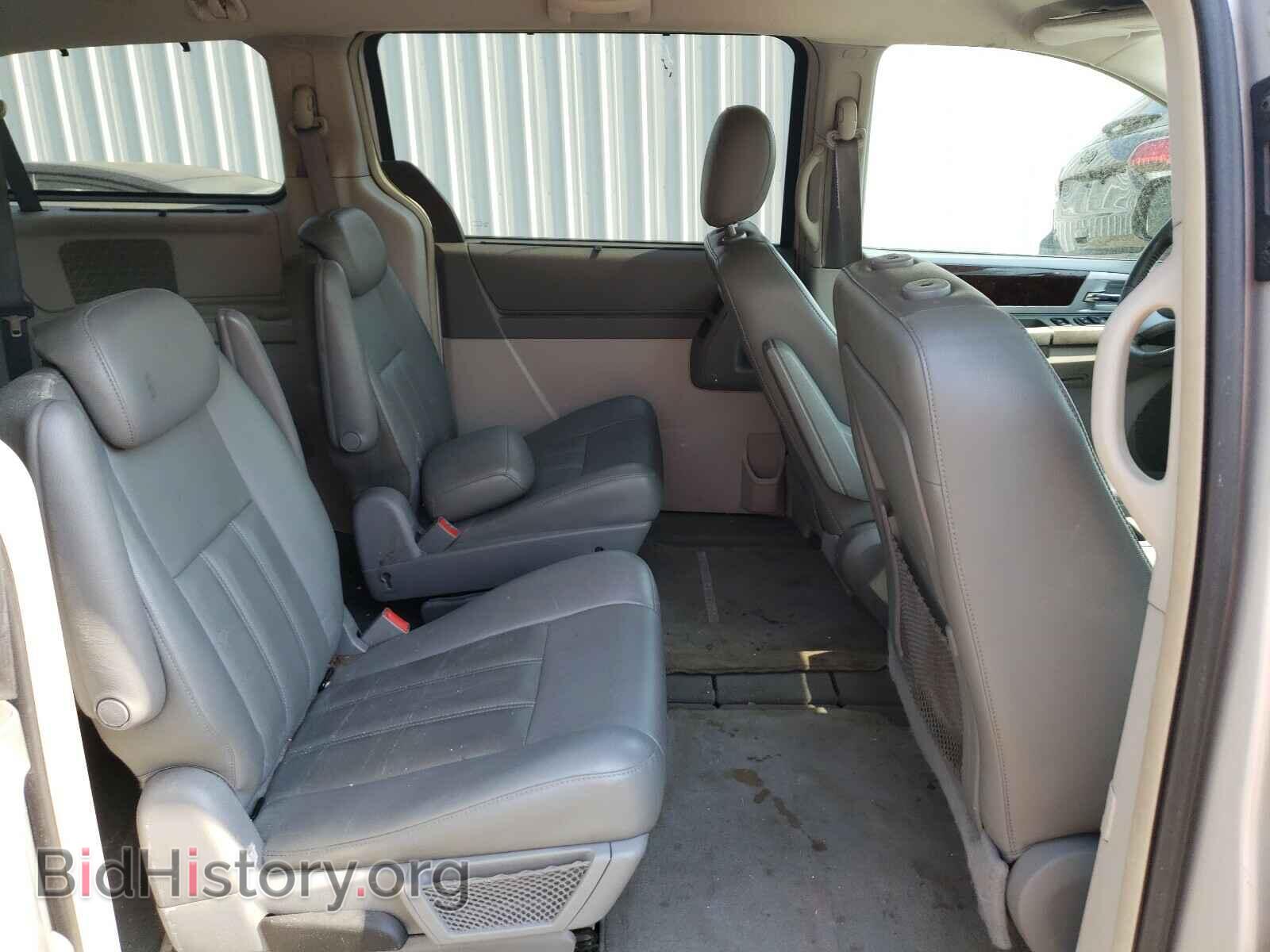 2010 CHRYSLER MINIVAN - VIN: 2A4RR5D10AR116801 - Фото 6
