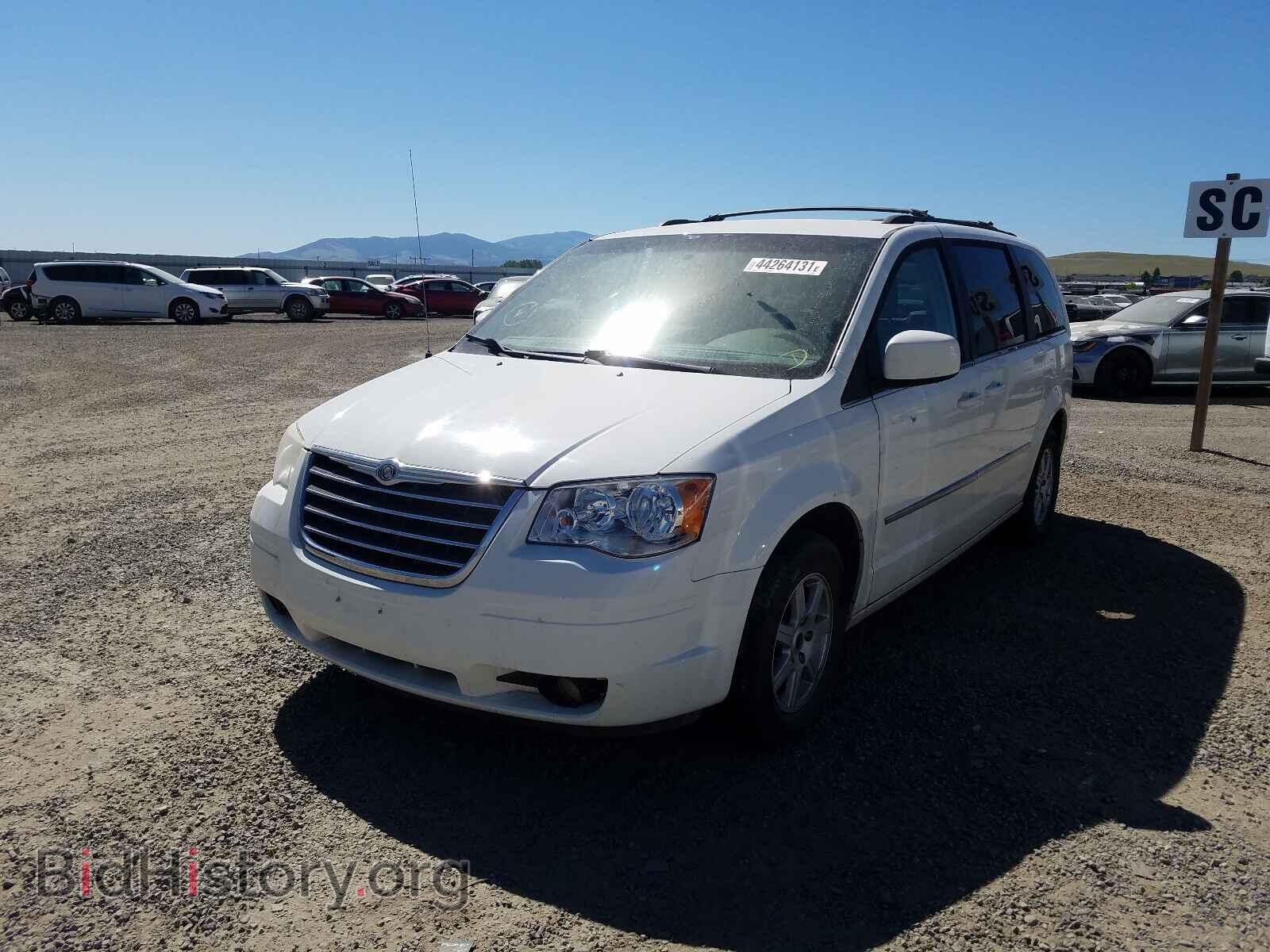 2010 CHRYSLER MINIVAN - VIN: 2A4RR5D15AR324429 - Фото 2