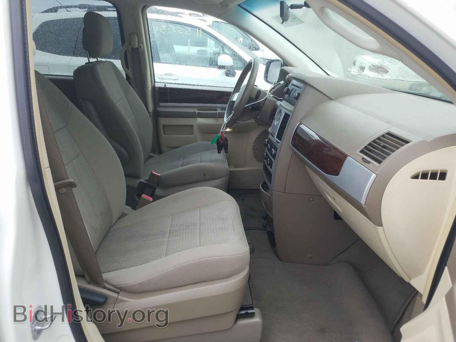 2010 CHRYSLER MINIVAN - VIN: 2A4RR5D15AR324429 - Фото 5