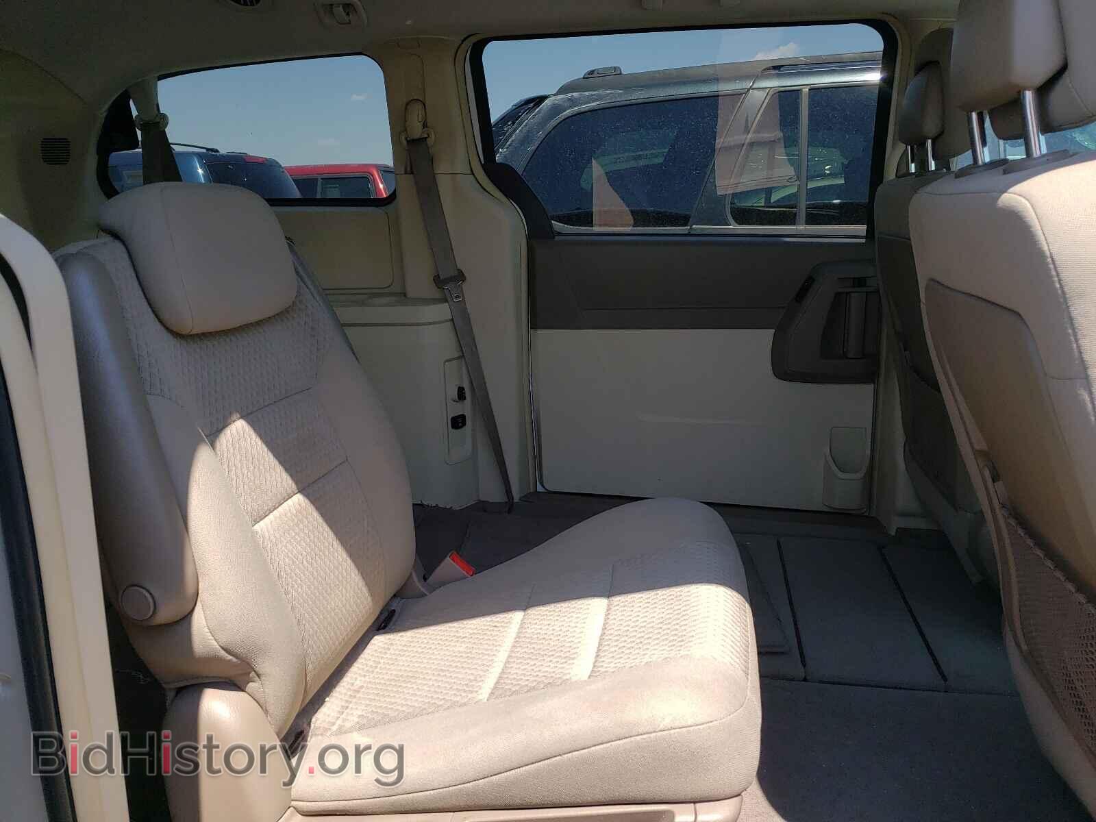 2010 CHRYSLER MINIVAN - VIN: 2A4RR5D15AR324429 - Фото 6