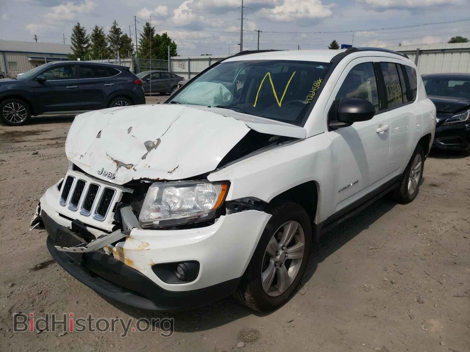 2011 JEEP COMPASS - VIN: 1J4NF1FB1BD282755 - Photo 2