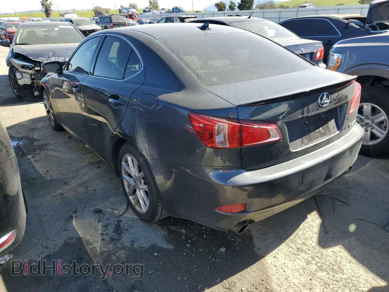 2011 LEXUS IS - VIN: JTHBF5C23B5143112 - Photo 2
