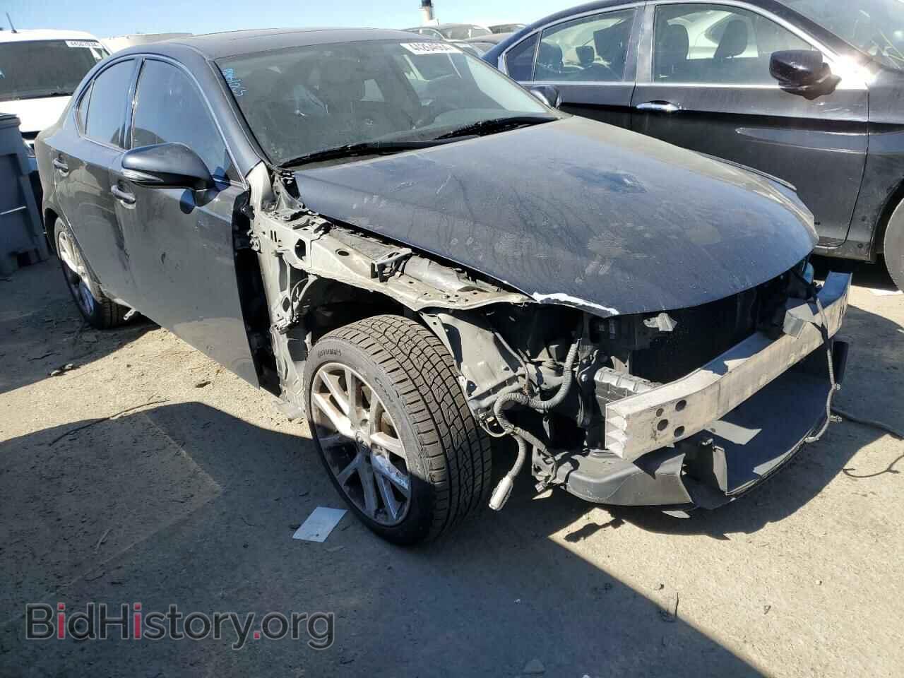 2011 LEXUS IS - VIN: JTHBF5C23B5143112 - Photo 4