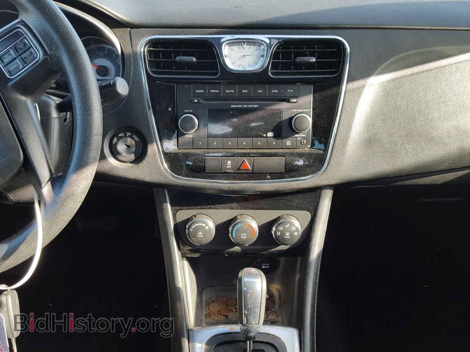 2013 CHRYSLER 200 - VIN: 1C3CCBAB2DN762243 - Фото 9