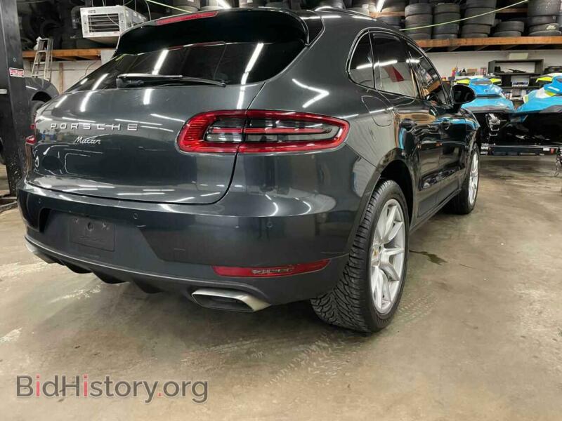 2017 Porsche MACAN (VIN WP1AA2A56HLB03133) — фото 4 из 10