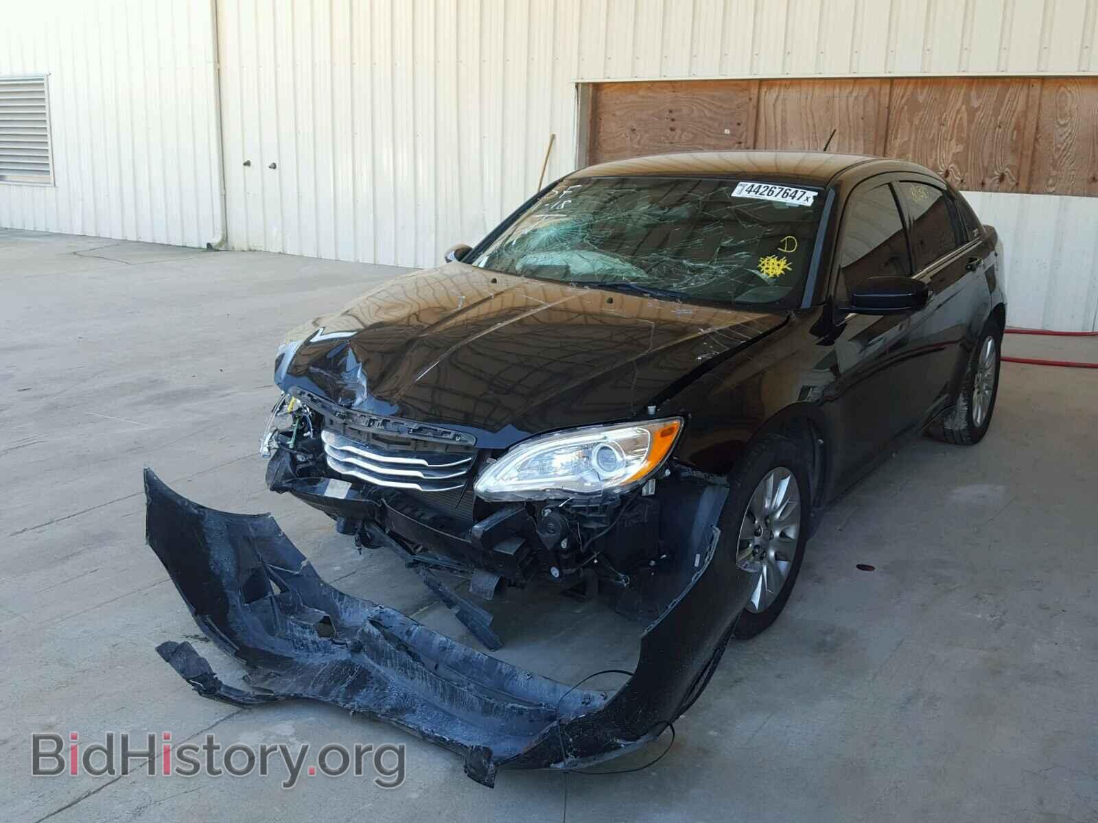 2013 CHRYSLER 200 - VIN: 1C3CCBABXDN606595 - Фото 2