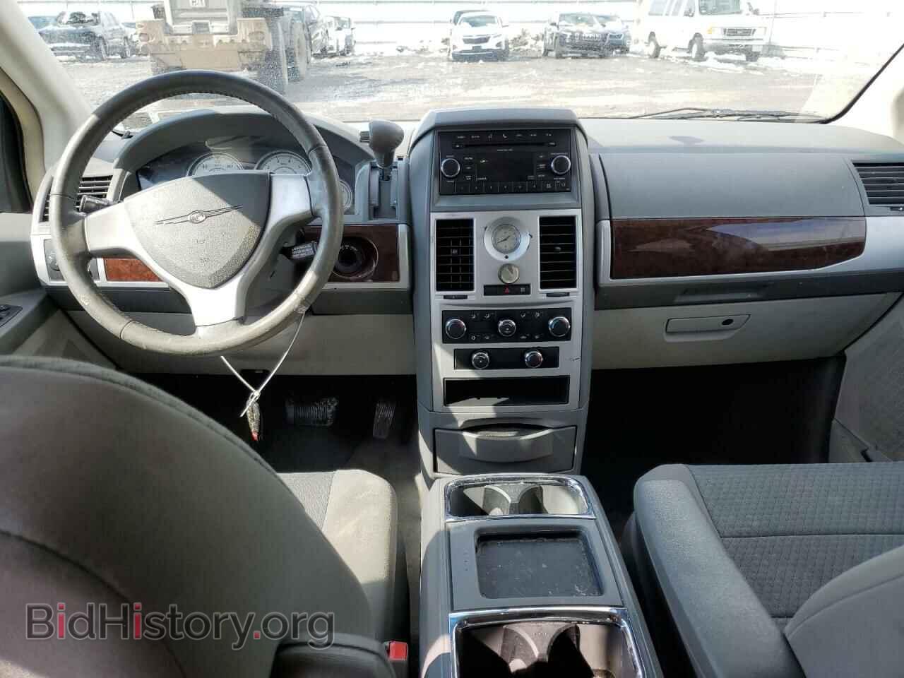 2010 CHRYSLER MINIVAN - VIN: 2A4RR5D10AR300068 - Photo 8