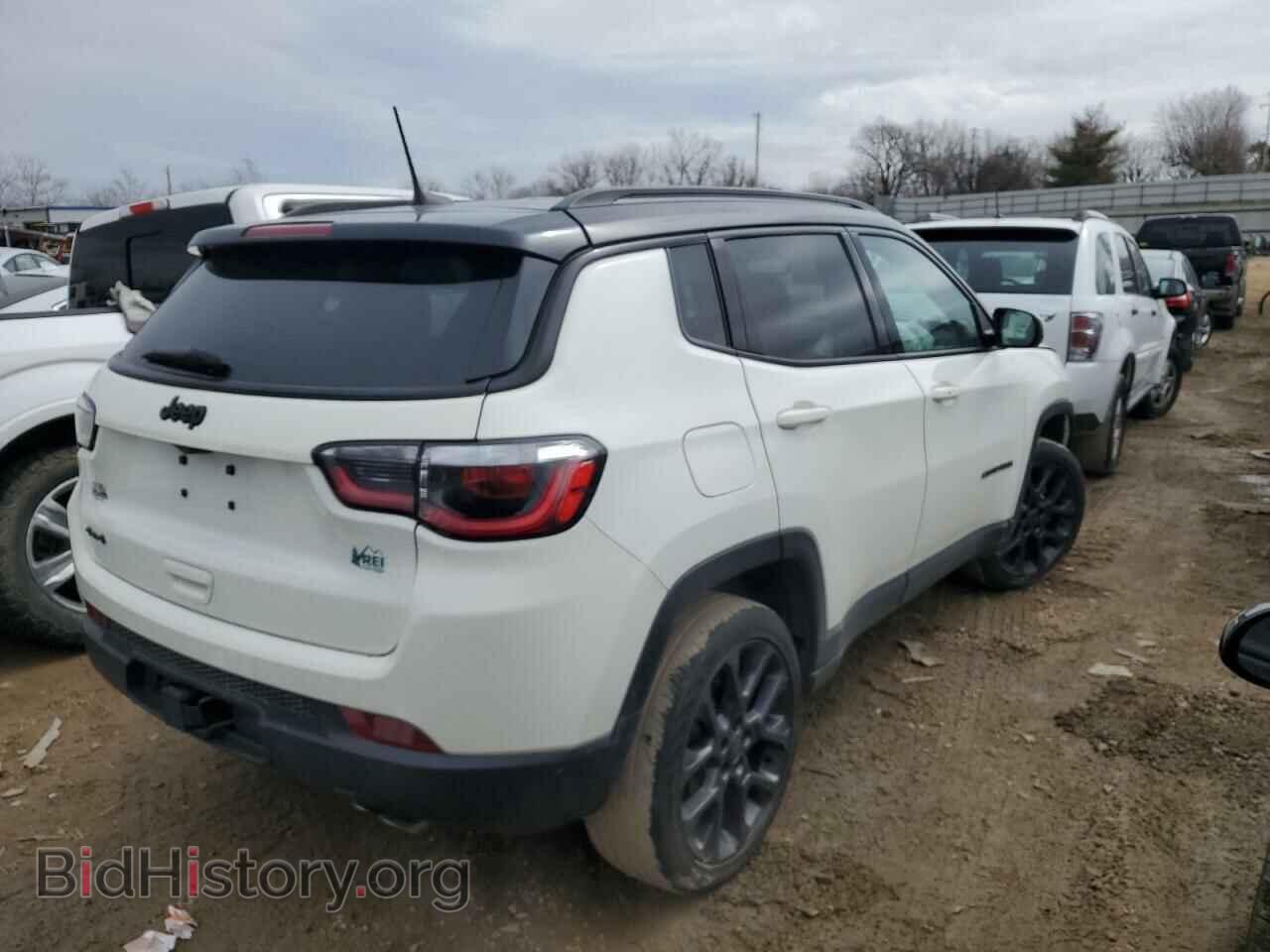 2019 JEEP COMPASS - VIN: 3C4NJDCB3KT792352 - Фото 3