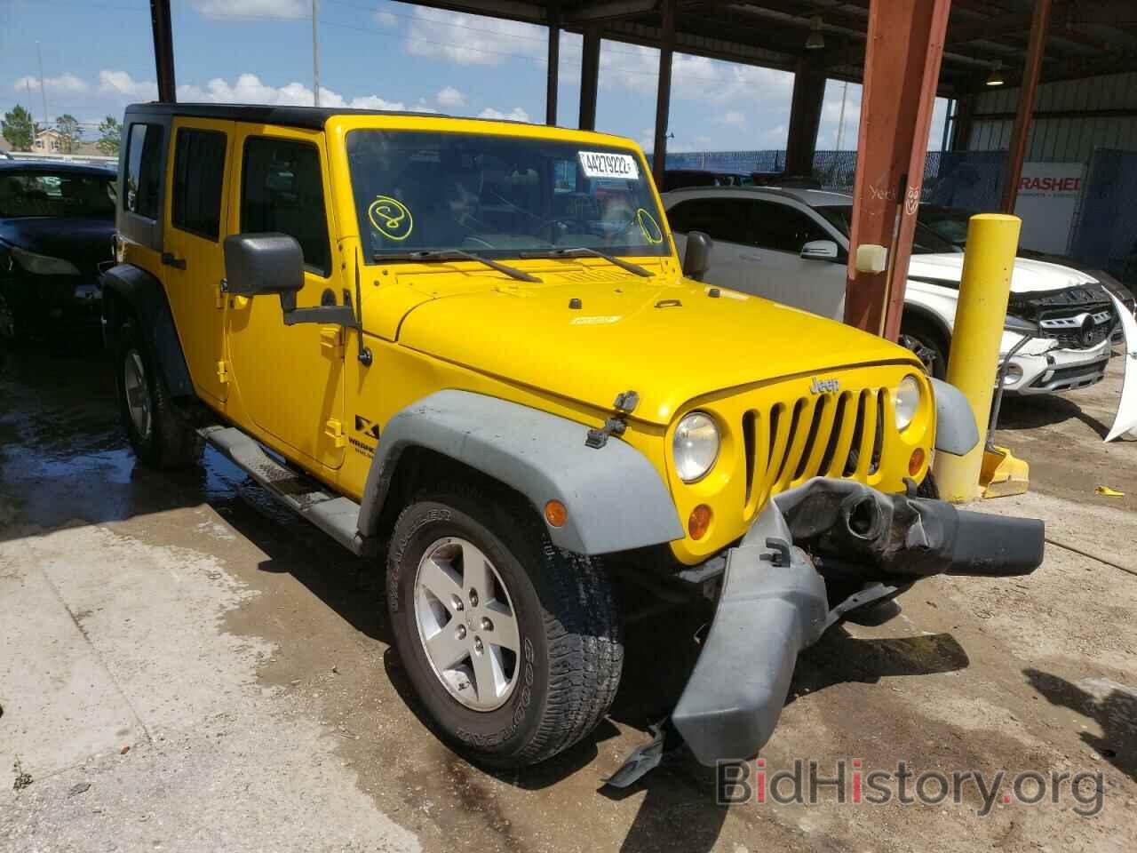 Фотография 1J4GB39128L649258 - JEEP WRANGLER 2008