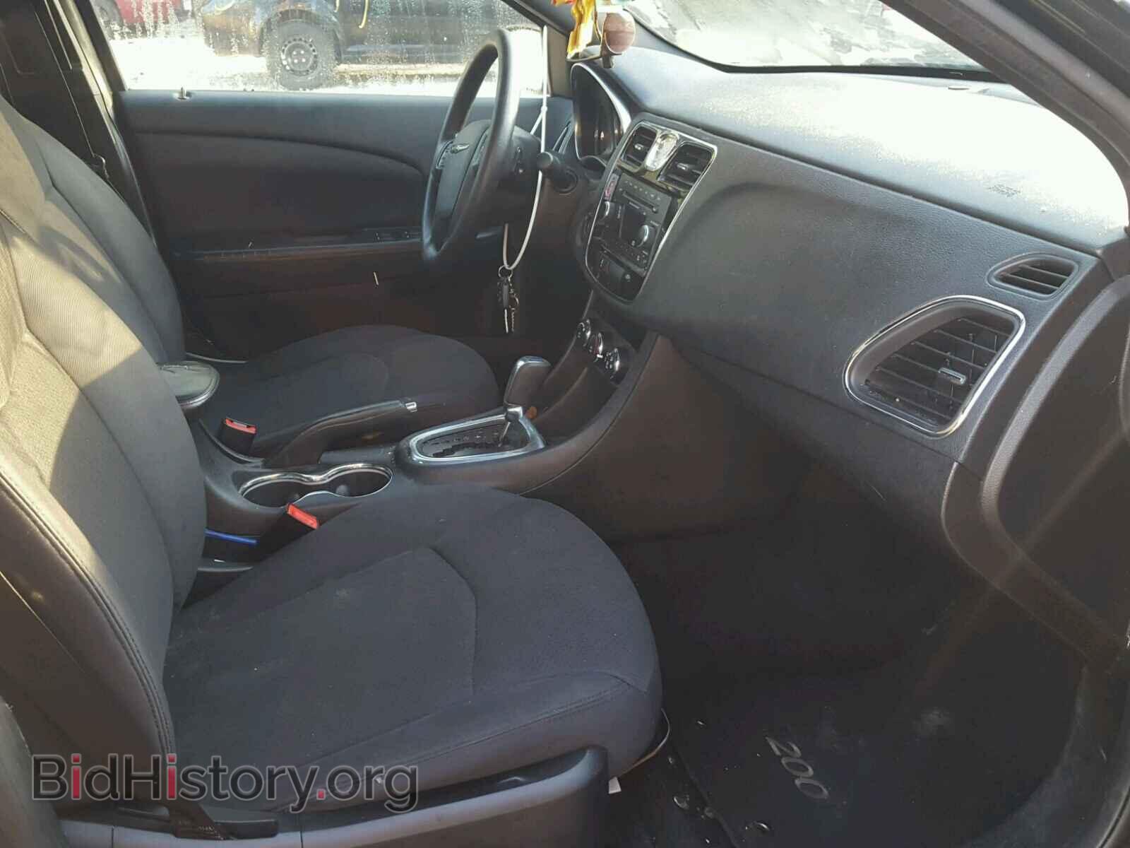 2012 CHRYSLER 200 - VIN: 1C3CCBAB2CN318990 - Фото 5