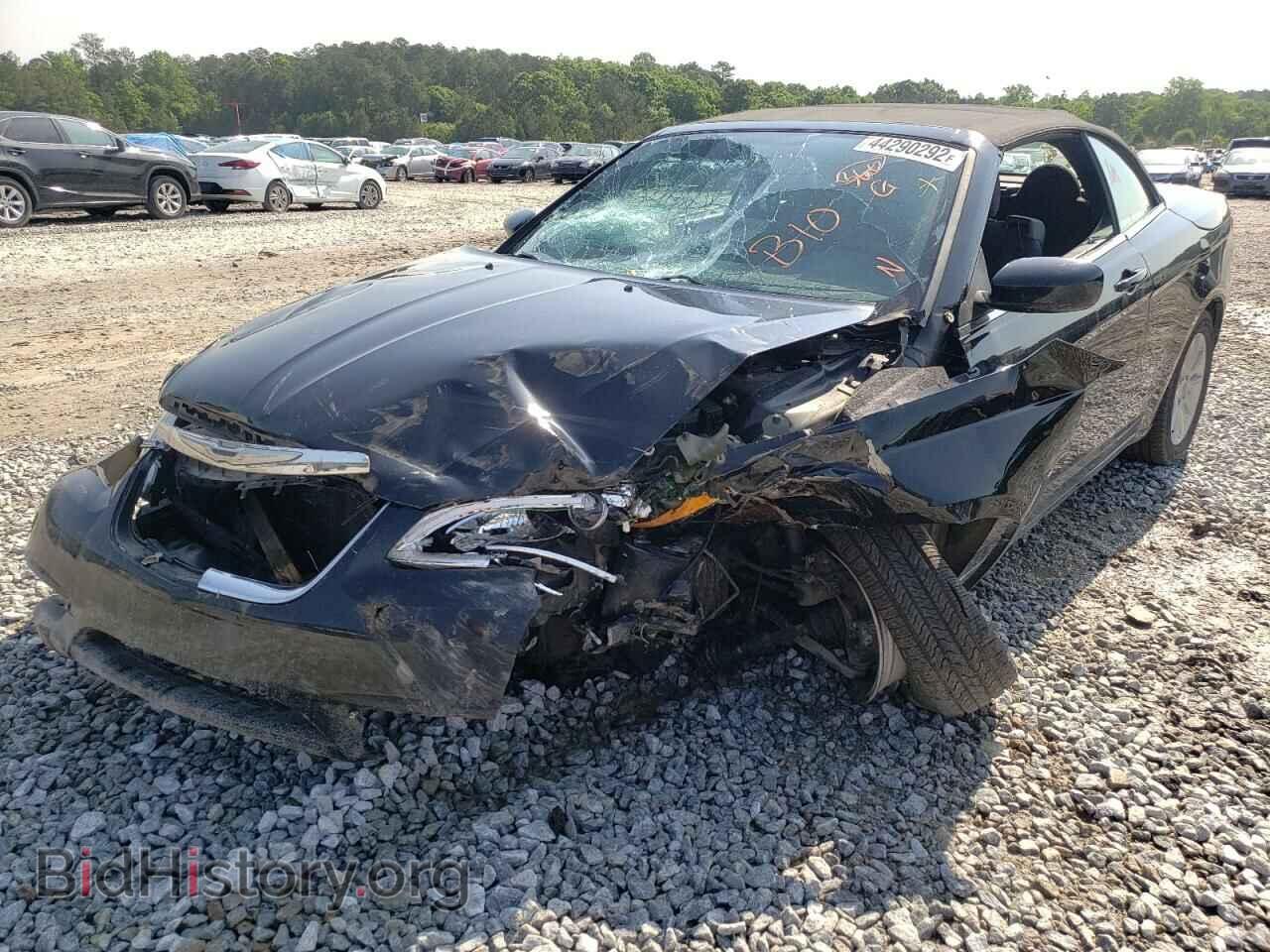 2013 CHRYSLER 200 - VIN: 1C3BCBEB5DN531679 - Фото 2